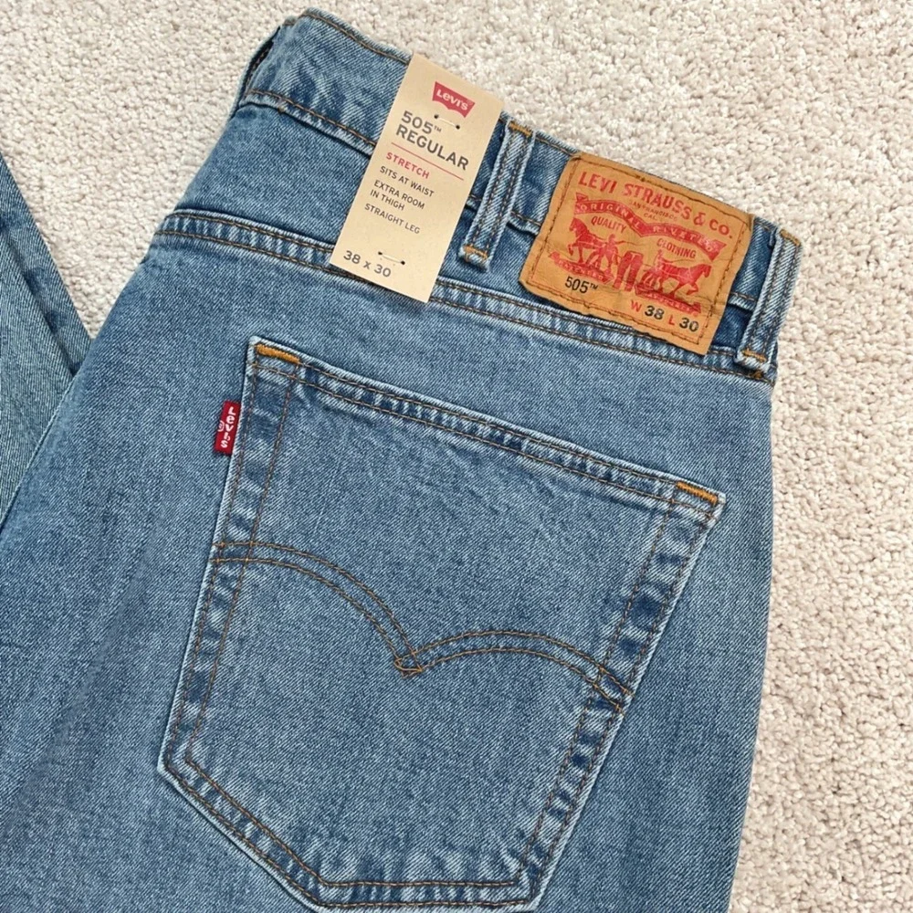 Levis 505 Regular Fit Stretch Mens Jeans Light Wash‎ Blue 38x30 Straight Leg NEW